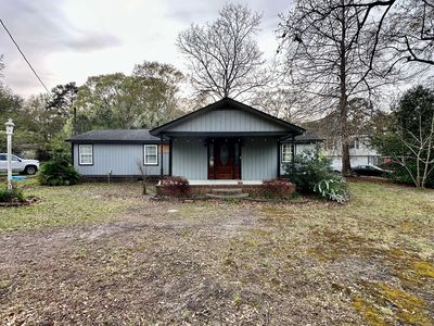 916 Leonard Dr, Johns Island, SC 29455