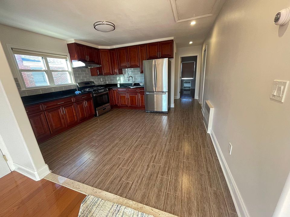 1st image of 15039 21st Ave #2