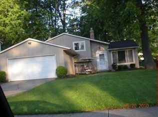 452 E Overlook Dr, Eastlake, OH