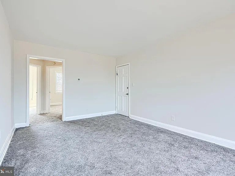 5626 Midwood Ave #2 — Photo 7
