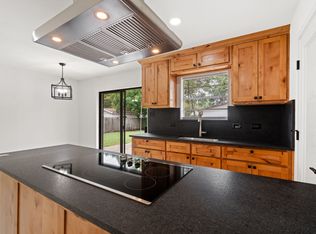 103 Summit St, Red Oak, TX 75154