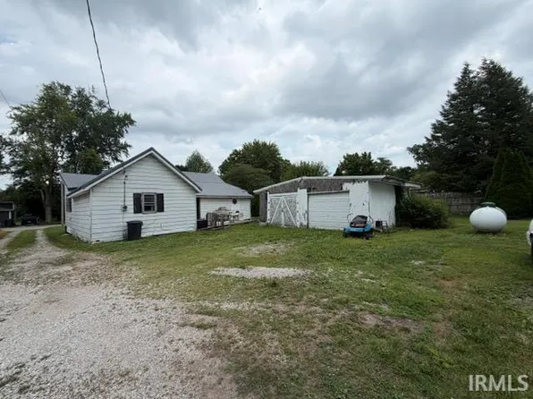 104 E Main St, Darlington, IN 47940