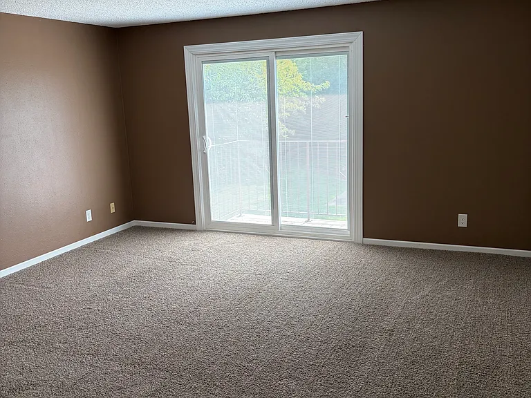 419 SE 2nd St #13 — Photo 10