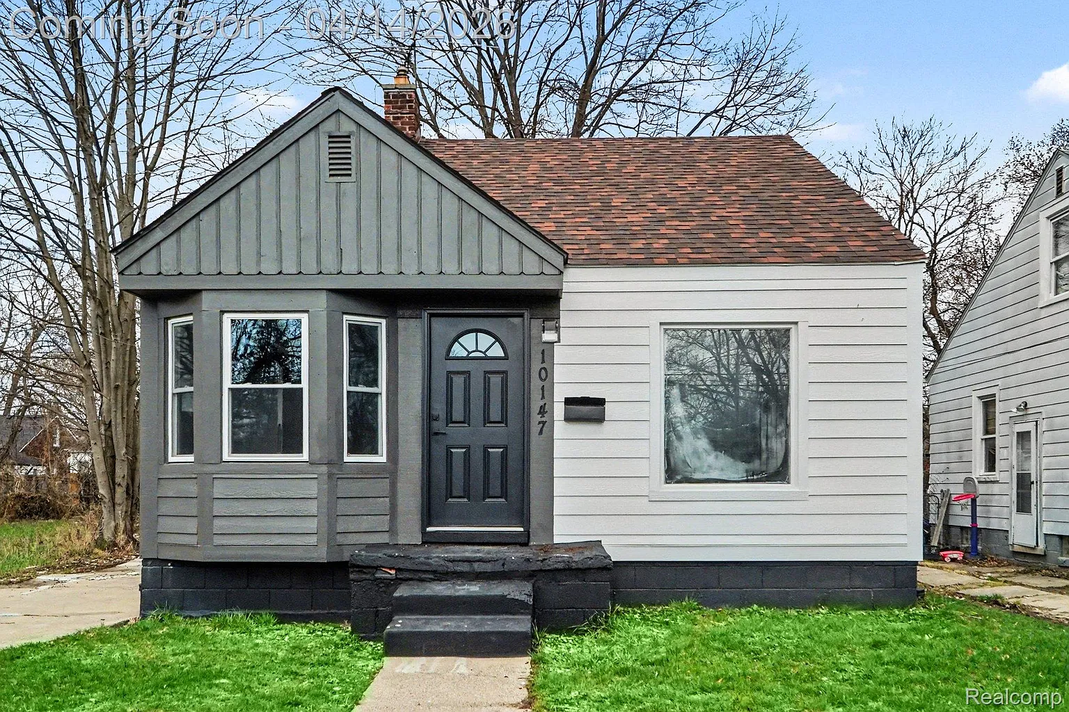 10147 Lanark St photo 1