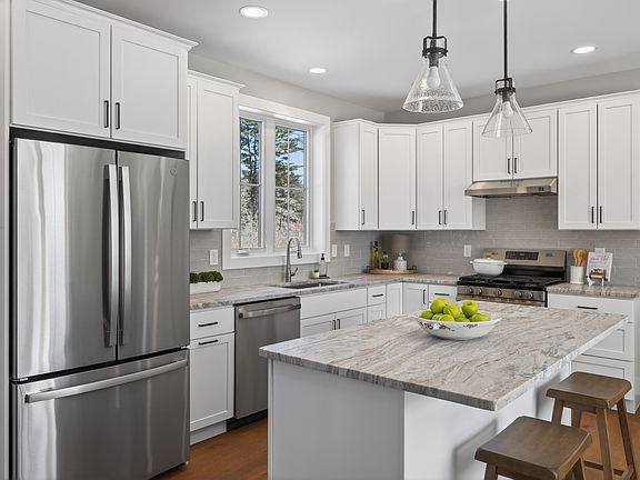 2nd image of 152 Owl's Nest Road