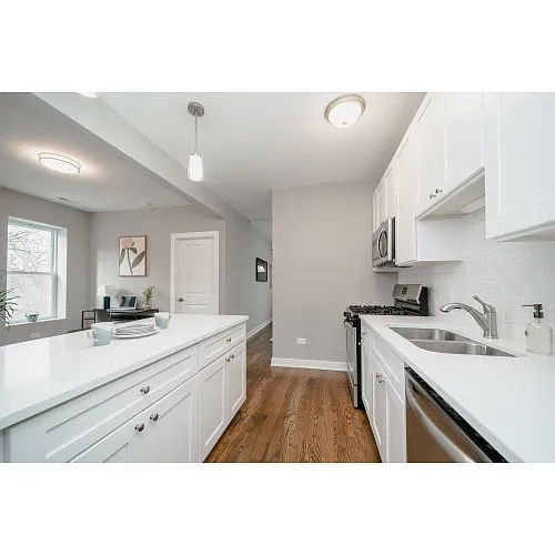 Building Photo - 1838 W 21st Pl #2R