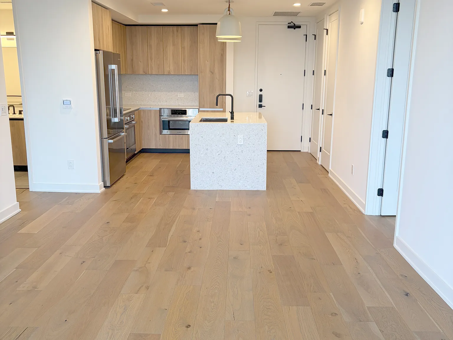 2 bed, 969 sqft, $3,625 — Photo 1