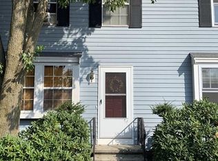 1847 Middlesex St APT 4, Lowell, MA 01851