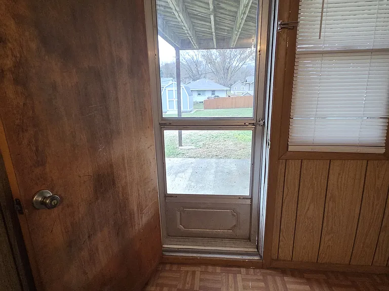 2400 S Henry St — Photo 21
