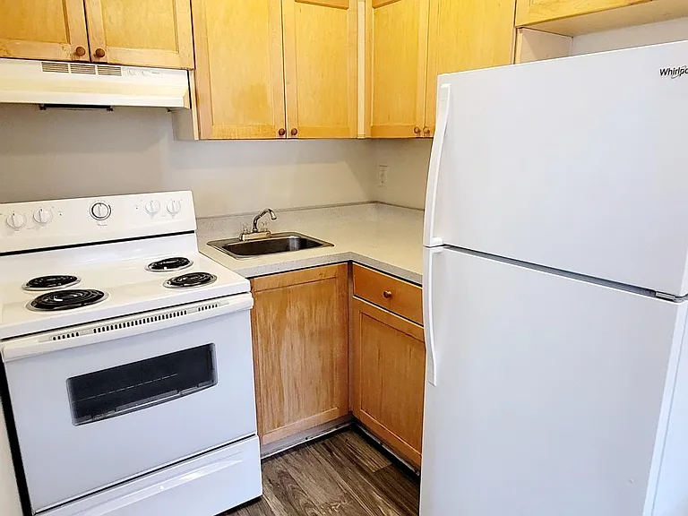 1822 Williamsburg Rd #9 — Photo 4