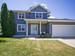315 NE Cedar Ave, Earlham, IA 50072