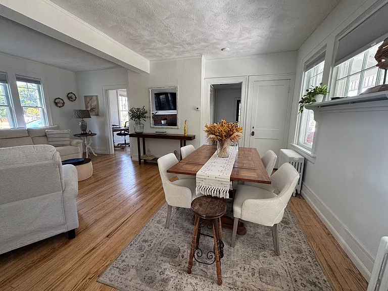 105 W Houghton Ave — Photo 17