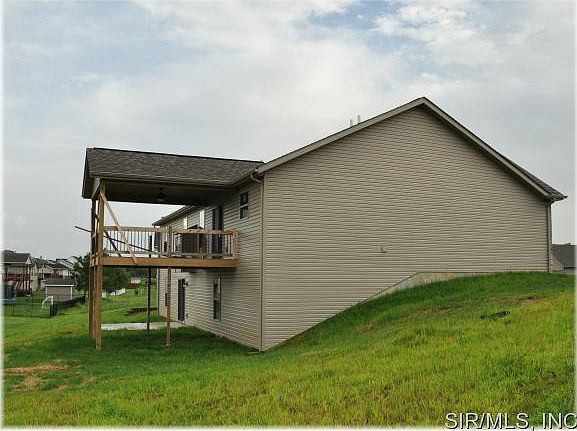 2nd image of 1924 Crimson Oak Dr