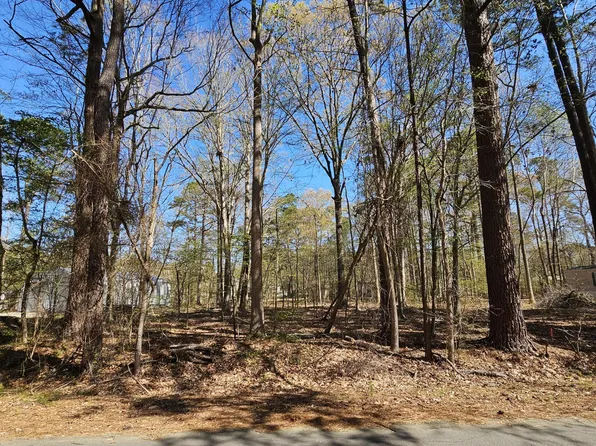 77 Pirate Cove Way, Hertford, NC 27944