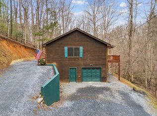 64 Hart Ct, Ellijay, GA 30540