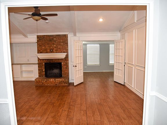 3rd image of 3709 Southridge Dr