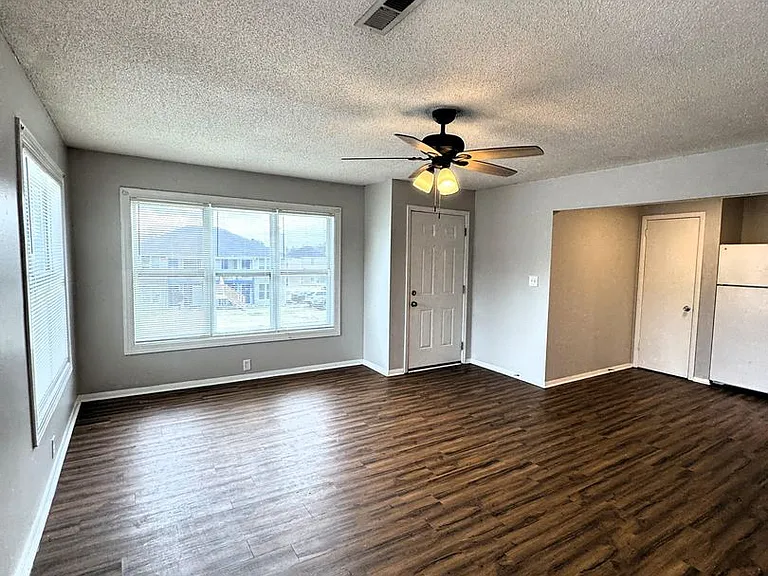 2710 Lantern Walk SE #B — Photo 2