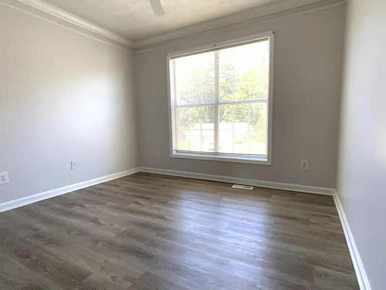 5600 Sugar Crossing Dr — Photo 13