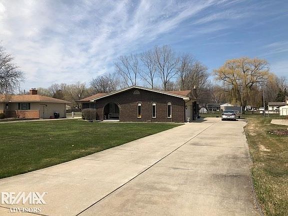 2nd image of 48127 Mallard Dr