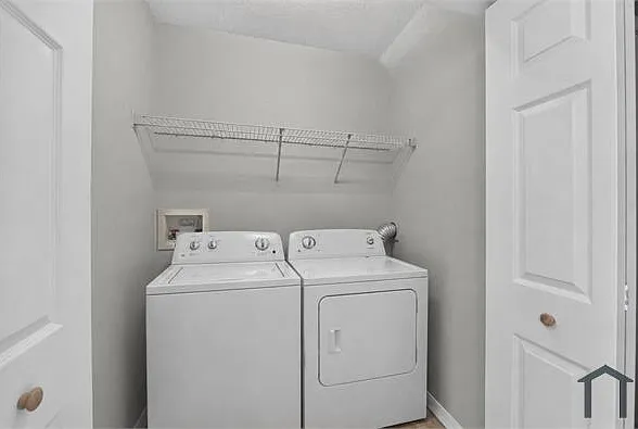 6641 Cambridge Park Dr — Photo 25