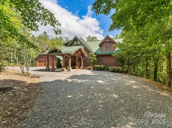 1526 Pisgah Preserve Dr #7-8, Nebo, NC 28761