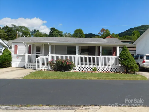83 Summer Place Dr #9, Waynesville, NC 28785