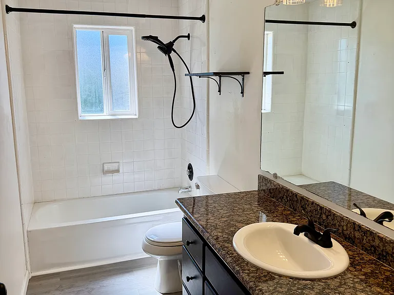 5067 Royal Ave — Photo 10