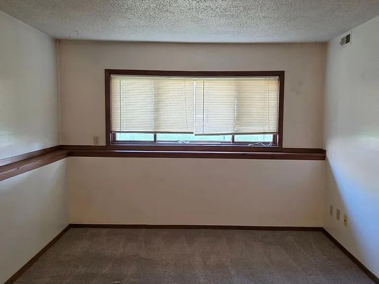 4601 E Clark St — Photo 3