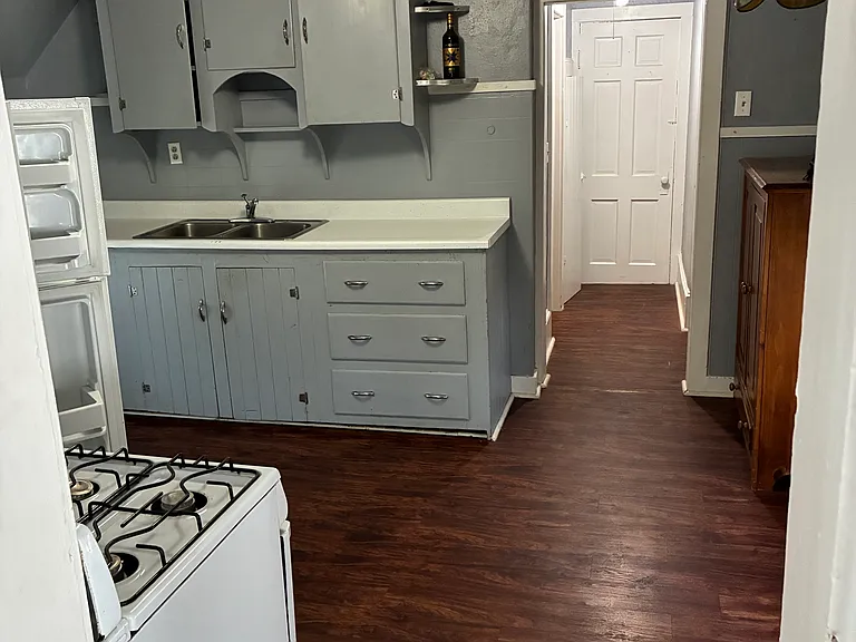 84 Brown Ave #2 — Photo 2