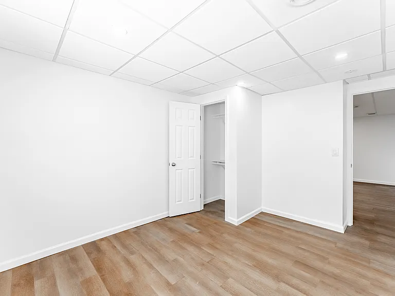 321 Waitman St — Photo 11