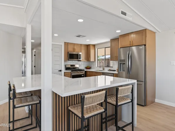 8943 E OHIO Avenue, Sun Lakes, AZ 85248