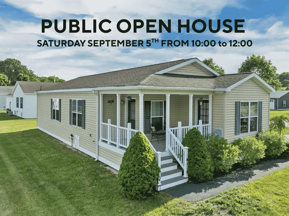 2 Goldenrod Way, North Hampton, NH 03862