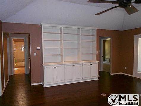 4th image of 6703 Saint John Ct