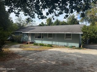 106 Hawthorne Dr, Wilmington, NC 28403