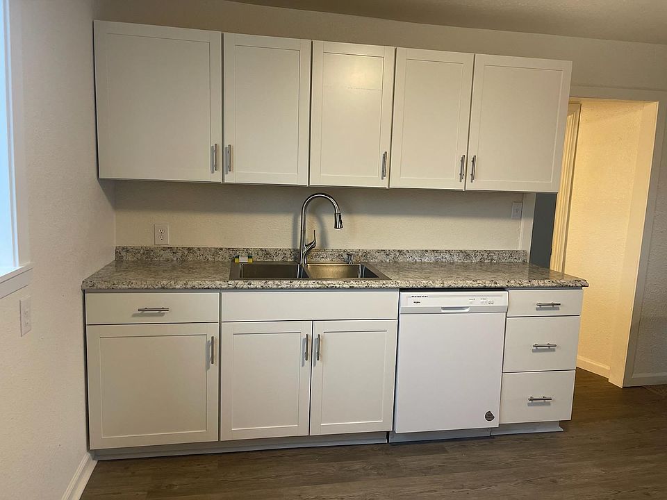 New Cabinets & Dishwasher