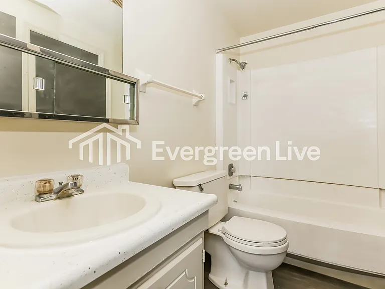7775 Mount Hood Dr — Photo 10