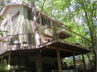 17 Overlook Rd W, North Stonington, CT 06359