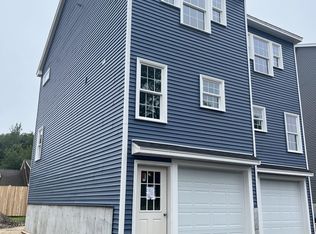 4 Village Way, Kennebunk, ME 04043