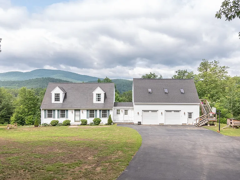 233 N Ashland Rd — Photo 15