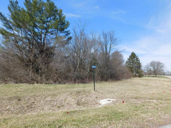 N Fairway Ln, Bluffton, IN 46714