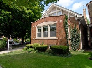 2680 W Eastwood Ave, Chicago, IL 60625