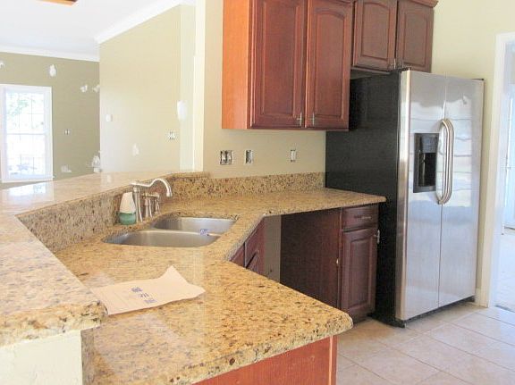 4th image of 8318 Glenrothes Blvd