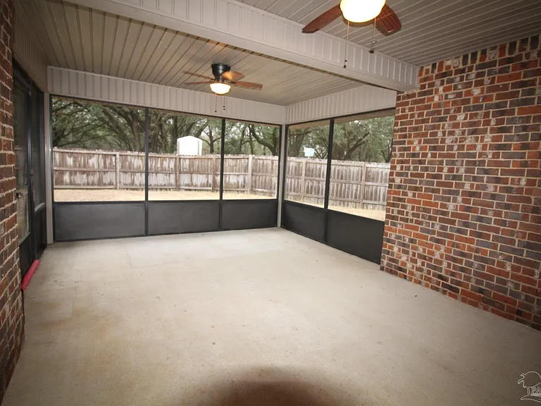 4479 Winona Ln — Photo 18