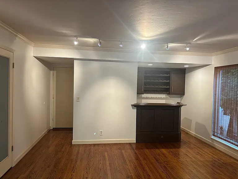 675 Erie Dr — Photo 9