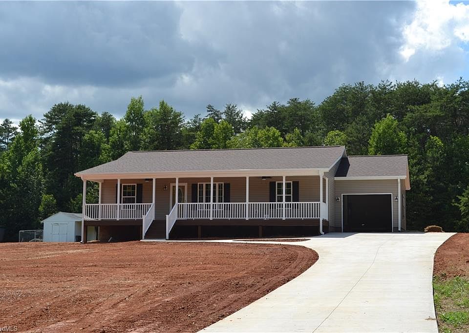 1st image of 187 Beech Bend Ln