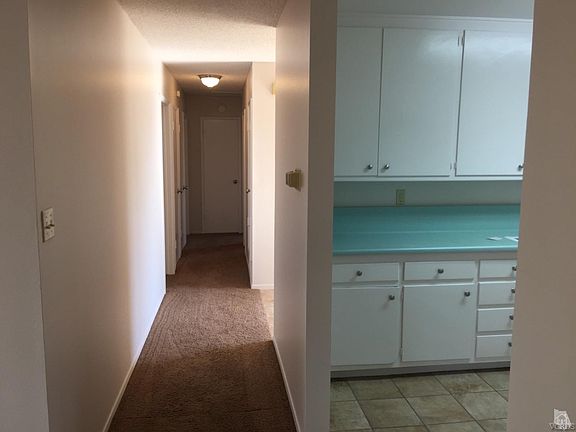 4th image of 382 Harte Ave