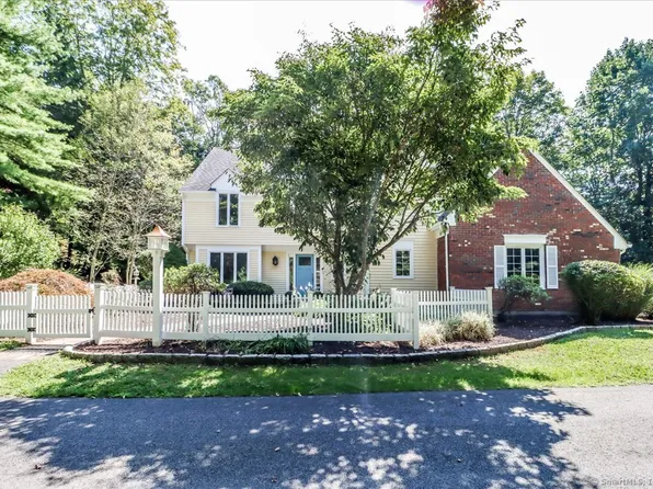 20 Sylvan Crest Drive, Southbury, CT 06488