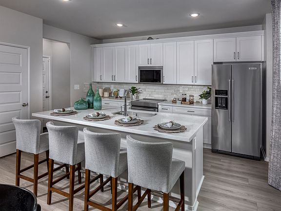 Hilltop - Residence 2 - Kitchen