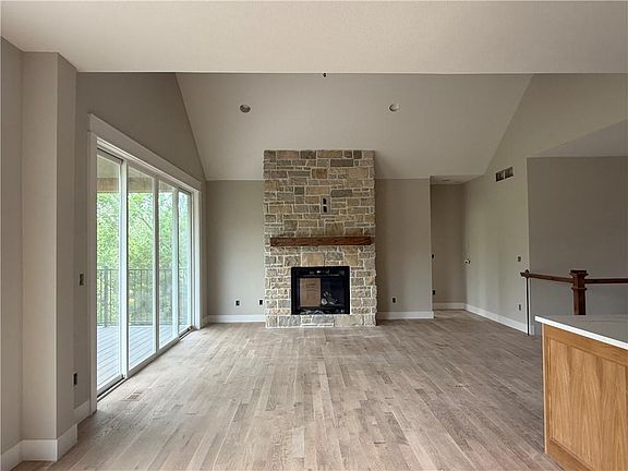 5th image of 31517 W 86th Ct