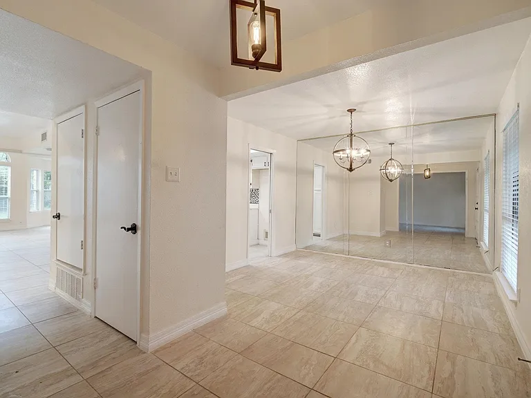 10509 Doering Ln — Photo 29